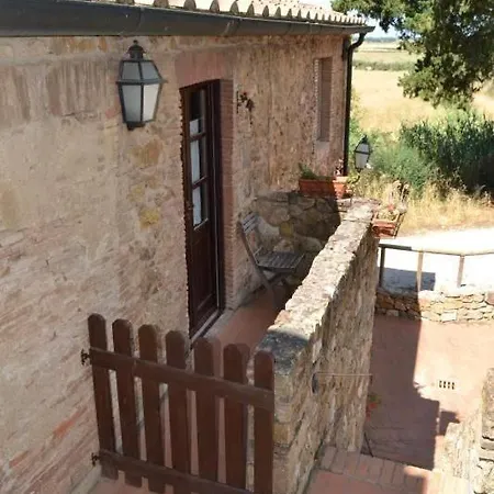 Charmantes Mit Grill Und Pool Apartment